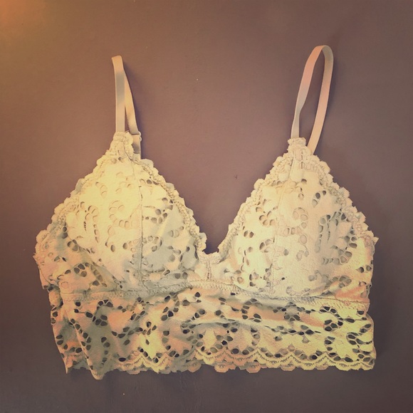 Lace Bra from Portugal - Picture 1 of 3